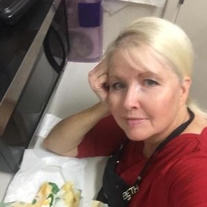 Meet your Posher, Beth